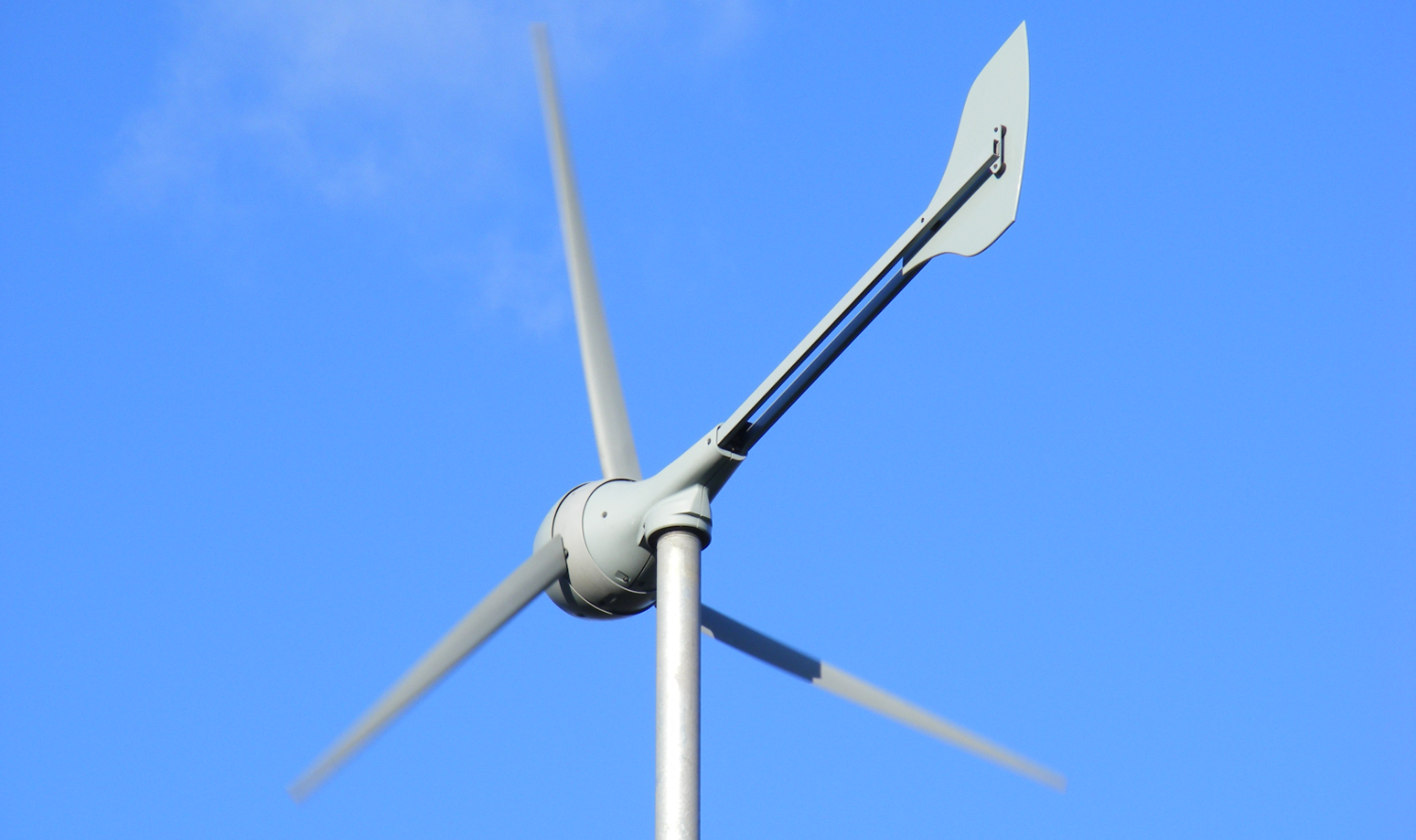 Residential Wind Energy: A Closer Look at Wind Turbine Generators